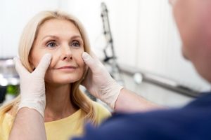 Blefaroplastia, ¿qué beneficios tiene?